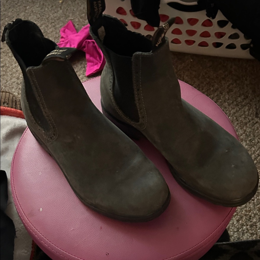 Stylish Dark Brown Chelsea Boots